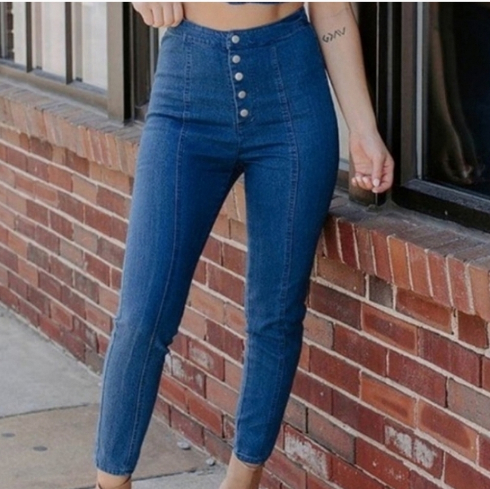 Kittenish dark denim jeans sz large